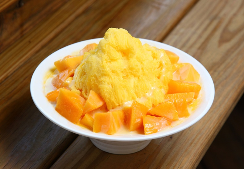 Crushed Ice Dessert